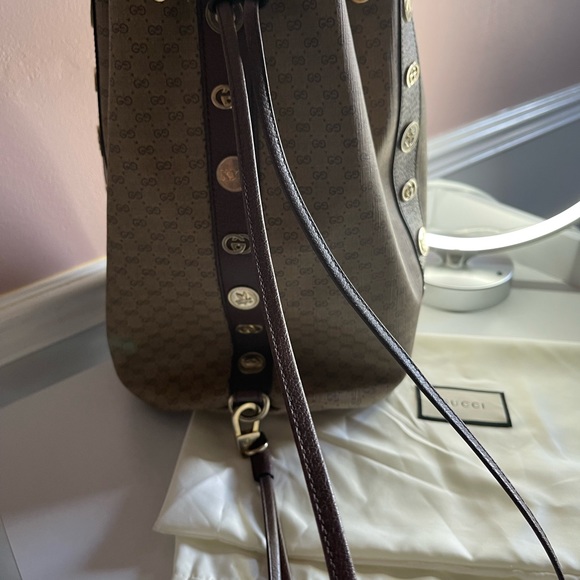 Gucci GG Supreme drawstring backpack - Picture 5 of 12